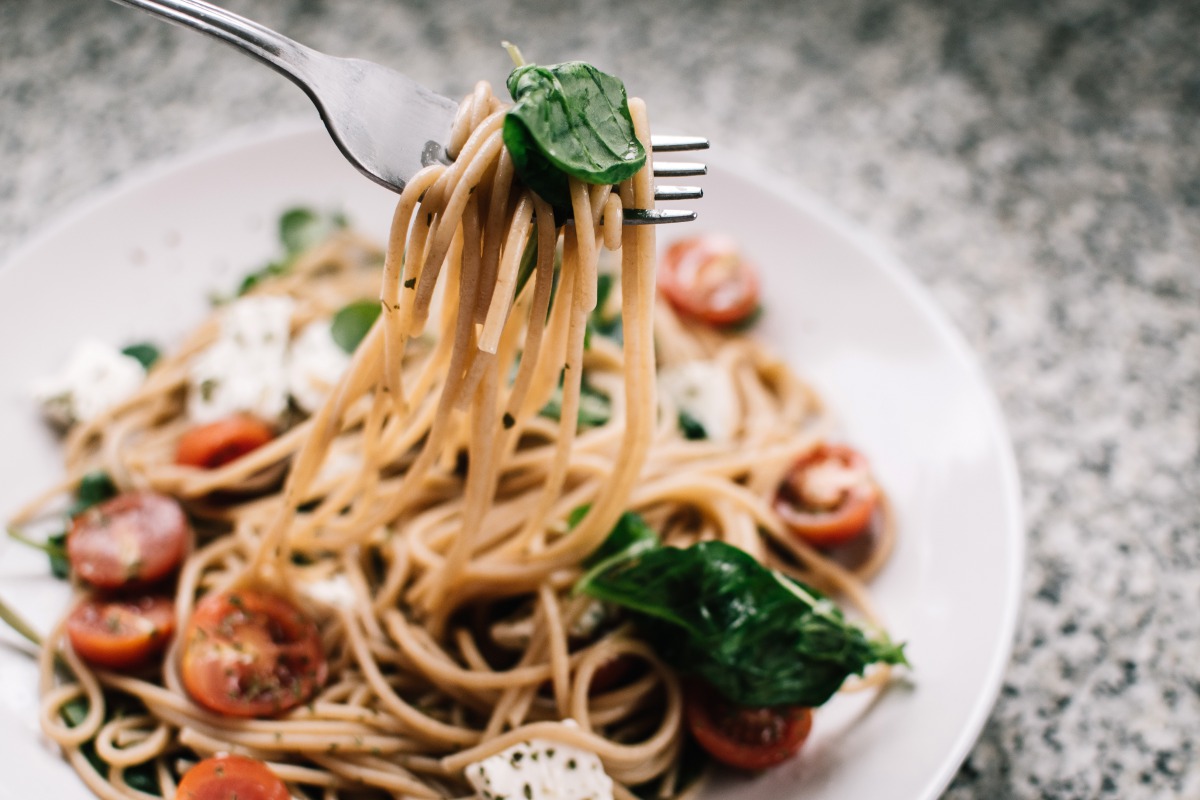 selective-focus-photography-of-pasta-with-tomato-and-basil-1279330.jpg